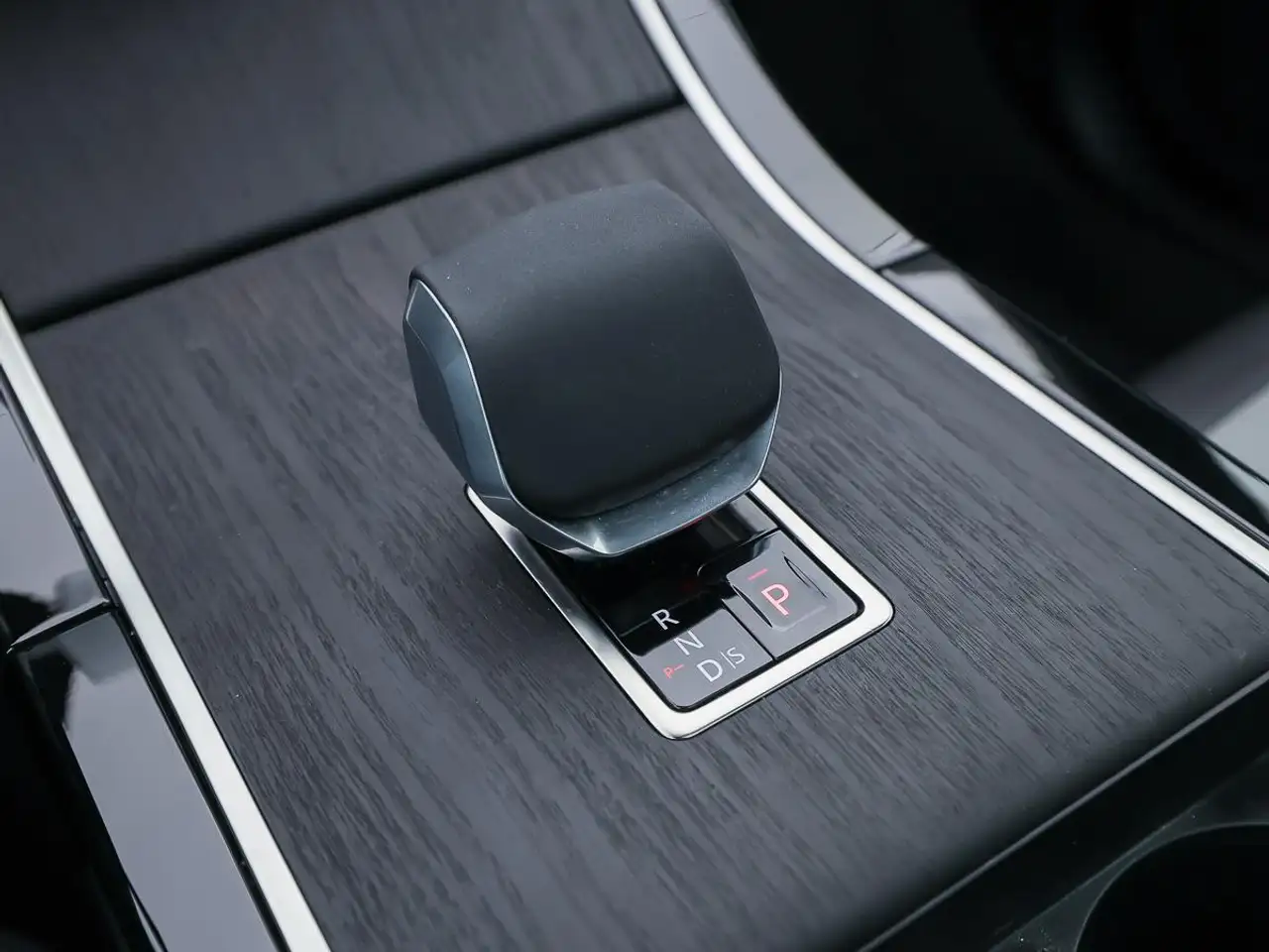 Land Rover Range Rover Evoque 2026 — фото 14