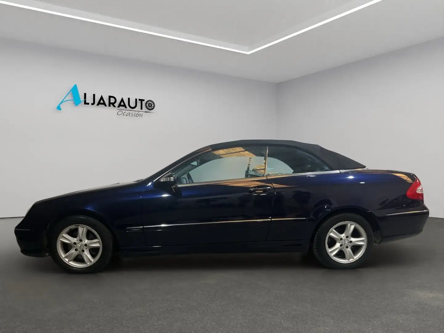 Mercedes-Benz CLK 200 K AVANTGARDE Blau - 2