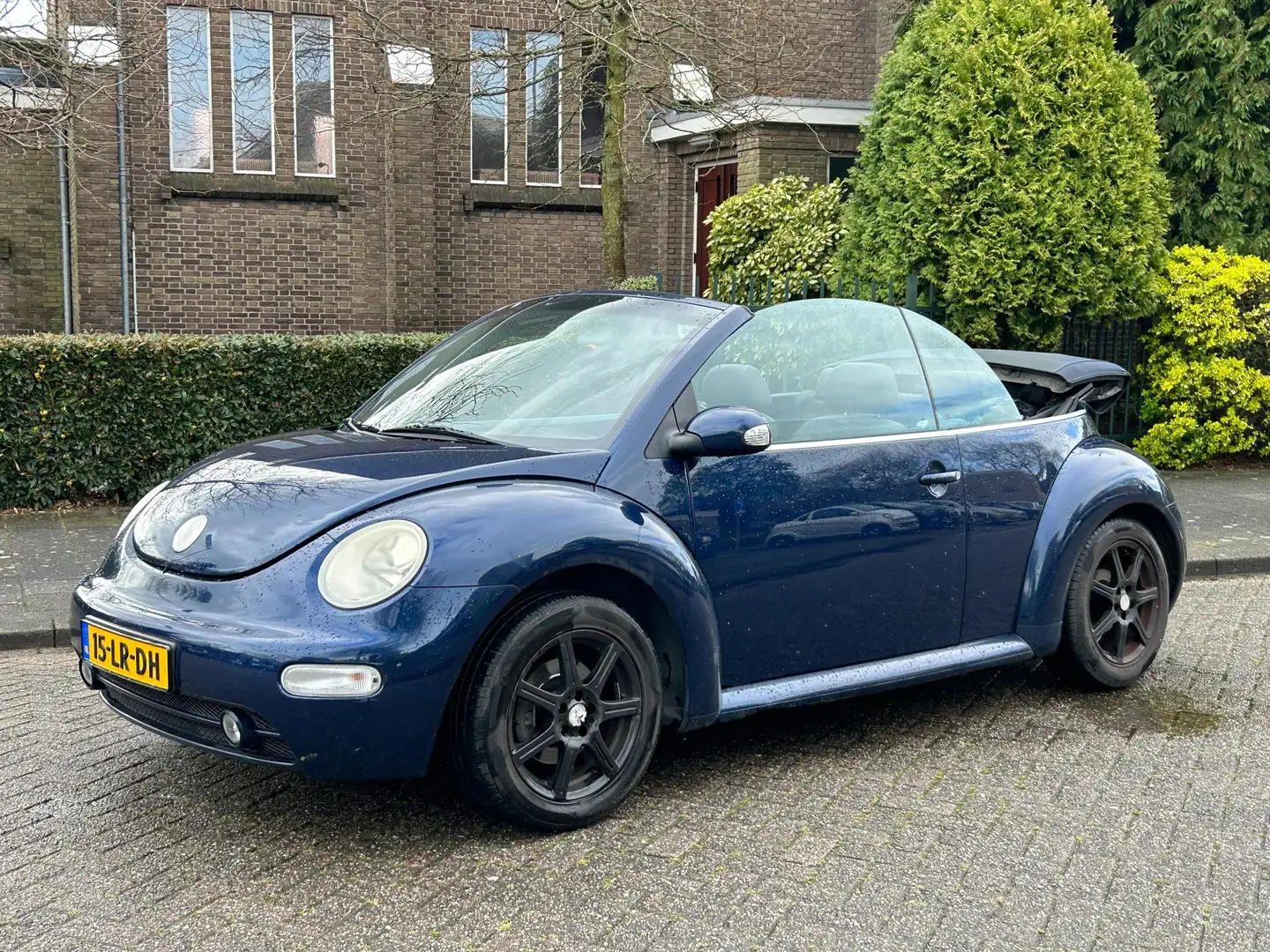 Volkswagen New Beetle Cabriolet 2.0 2003 Airco! Cruise control! Nap! Ele Blauw - 1