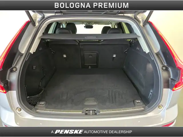 Volvo XC60 view 10