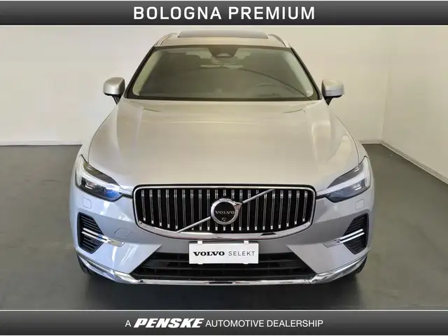 Volvo XC60 view 8