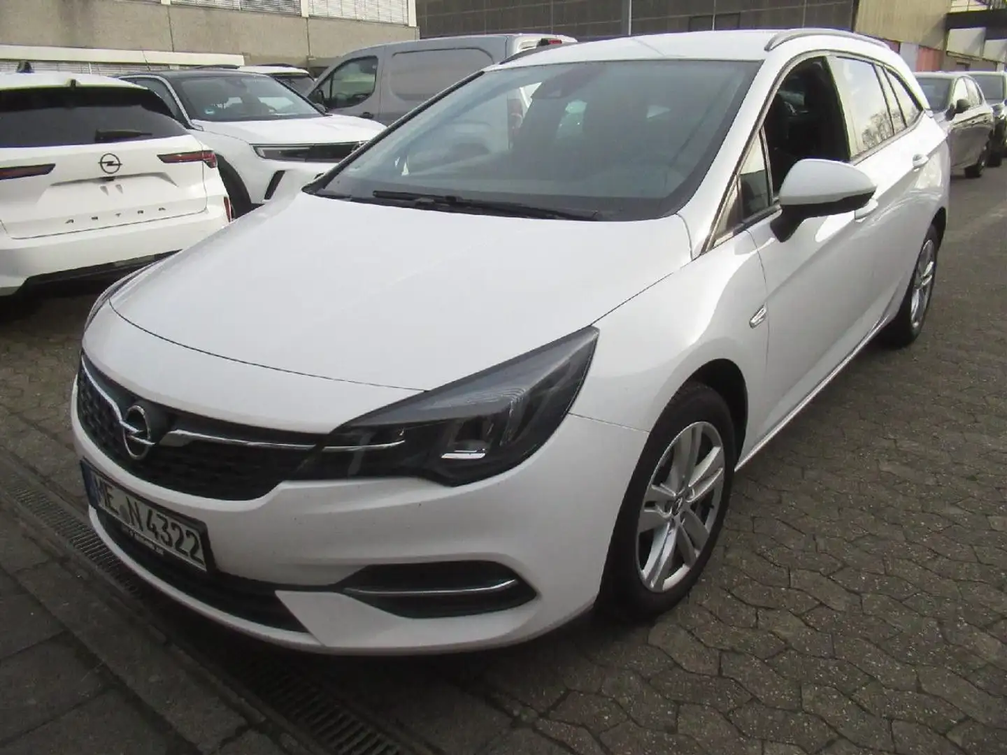 Opel Astra K ST 1.5 D[Euro6d] Business Edition Weiß - 1
