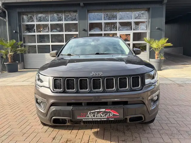 Jeep Compass view 2