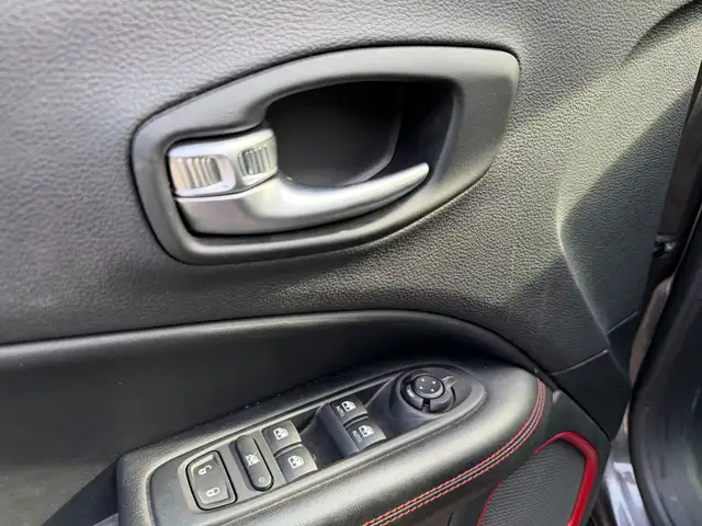 Jeep Compass view 12