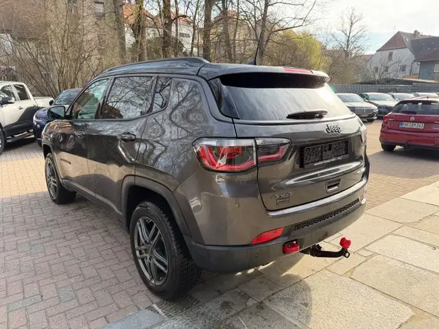 Jeep Compass view 7
