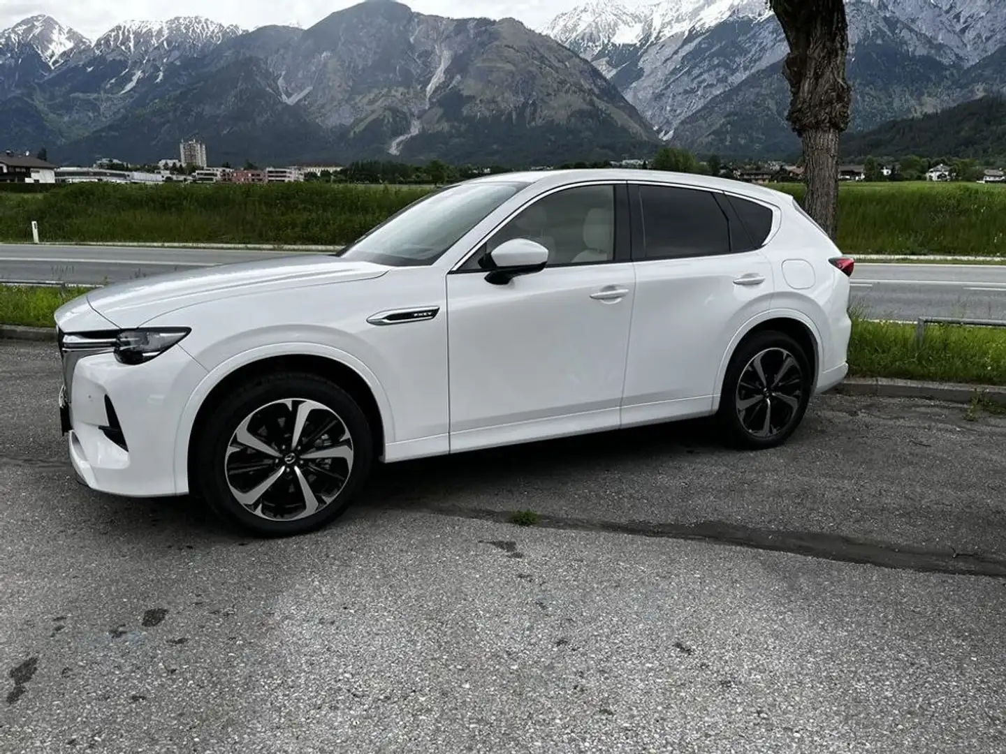 Mazda CX-60 2.5L e-Sky PHEV AWD TAKUMI AT Con Dri Weiß - 2
