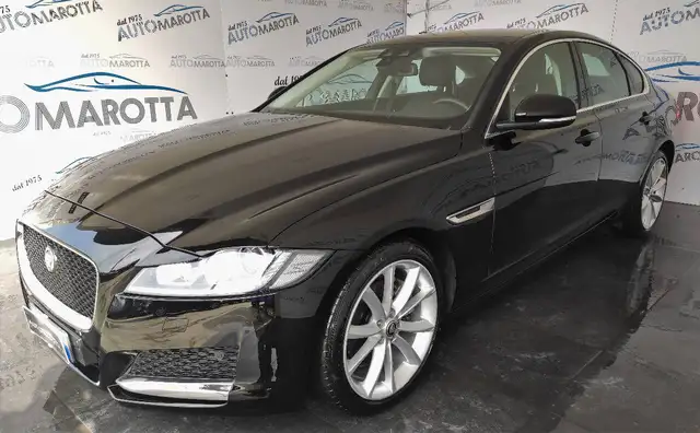 Jaguar XF 2.0d Prestige Business 180cv KM REALI! PARI AL NUOVO!