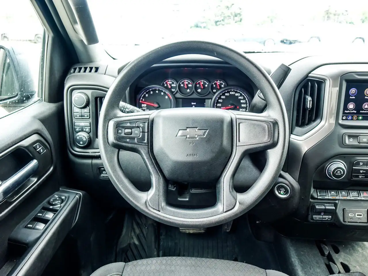 Chevrolet Silverado 1500 снимка Chevrolet Silverado 1500