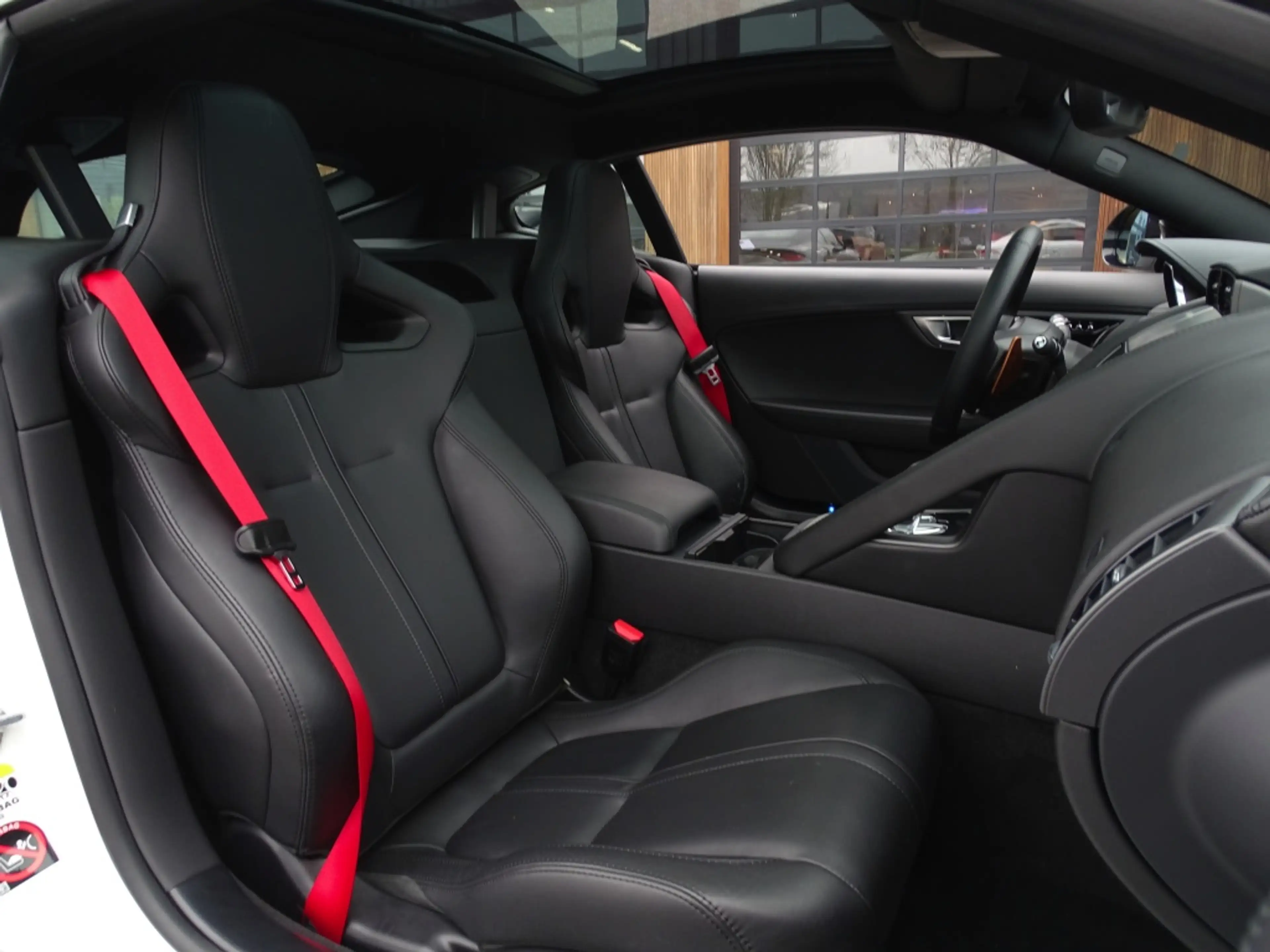 Jaguar F-Type 3.0 V6 Supercharged 400PK Coupé / carbon *NAP* — photo 15