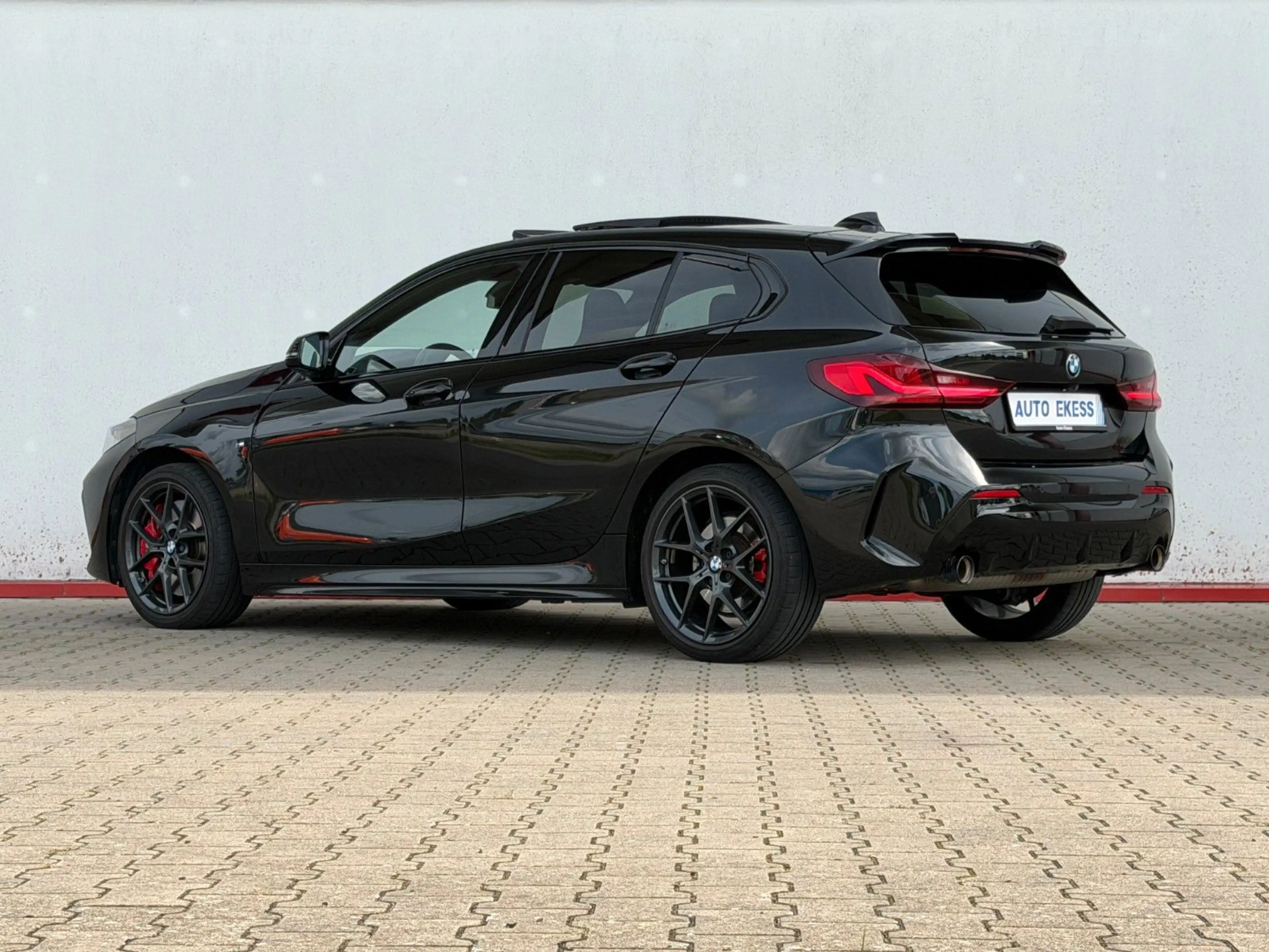 BMW 120 i M Sport PANO*KAMERA*H/K*M HECKSPOILER* — photo 5