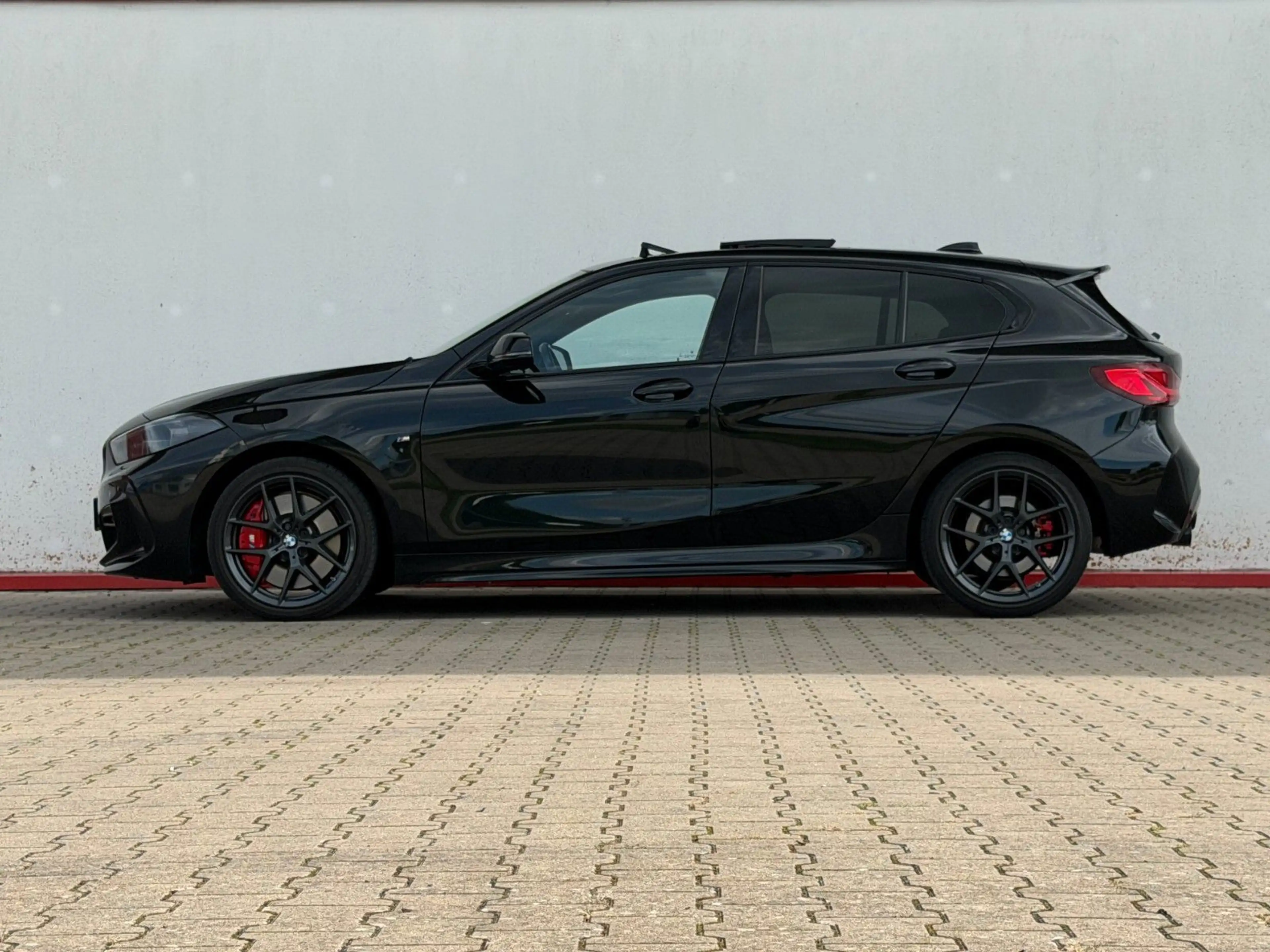 BMW 120 i M Sport PANO*KAMERA*H/K*M HECKSPOILER* — photo 4