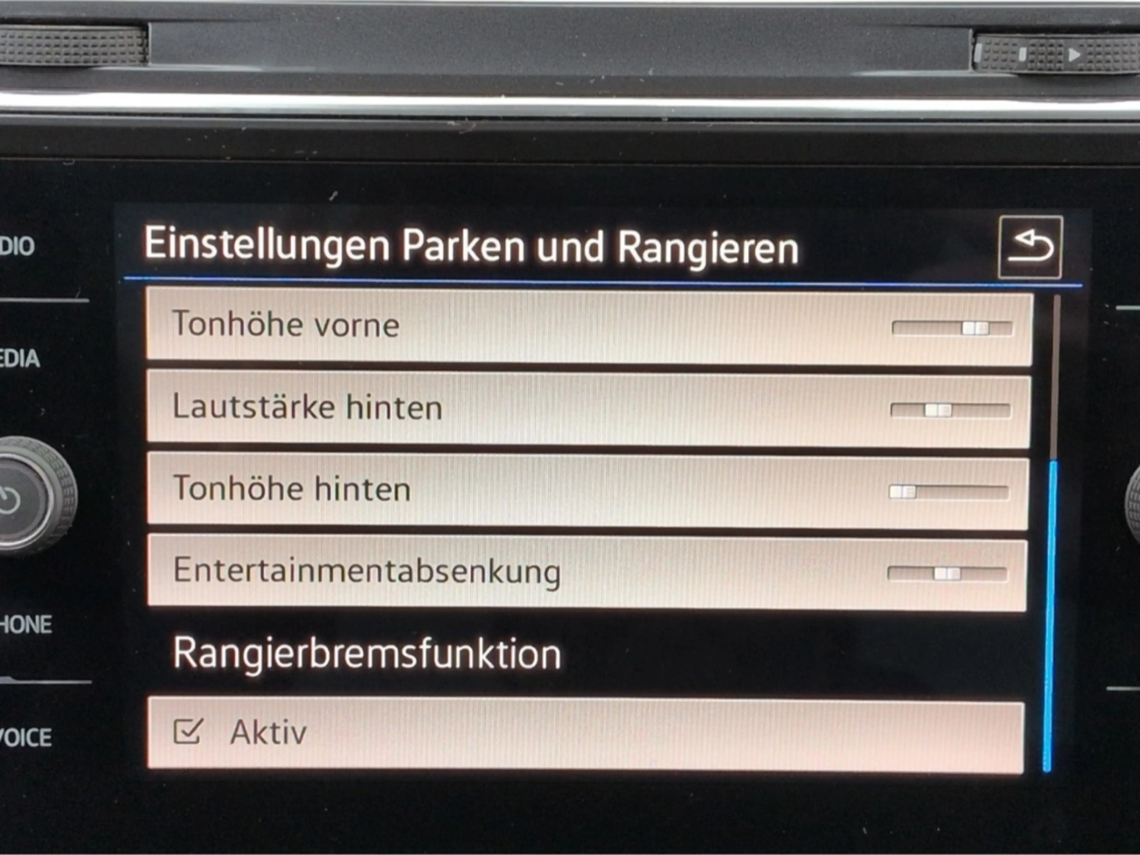 Volkswagen Tiguan Allspace Highline 4Mot TDI*AHK Panodach — photo 12
