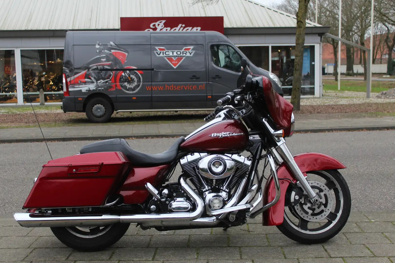 Harley-Davidson Street Glide FLHX Roşu - 1