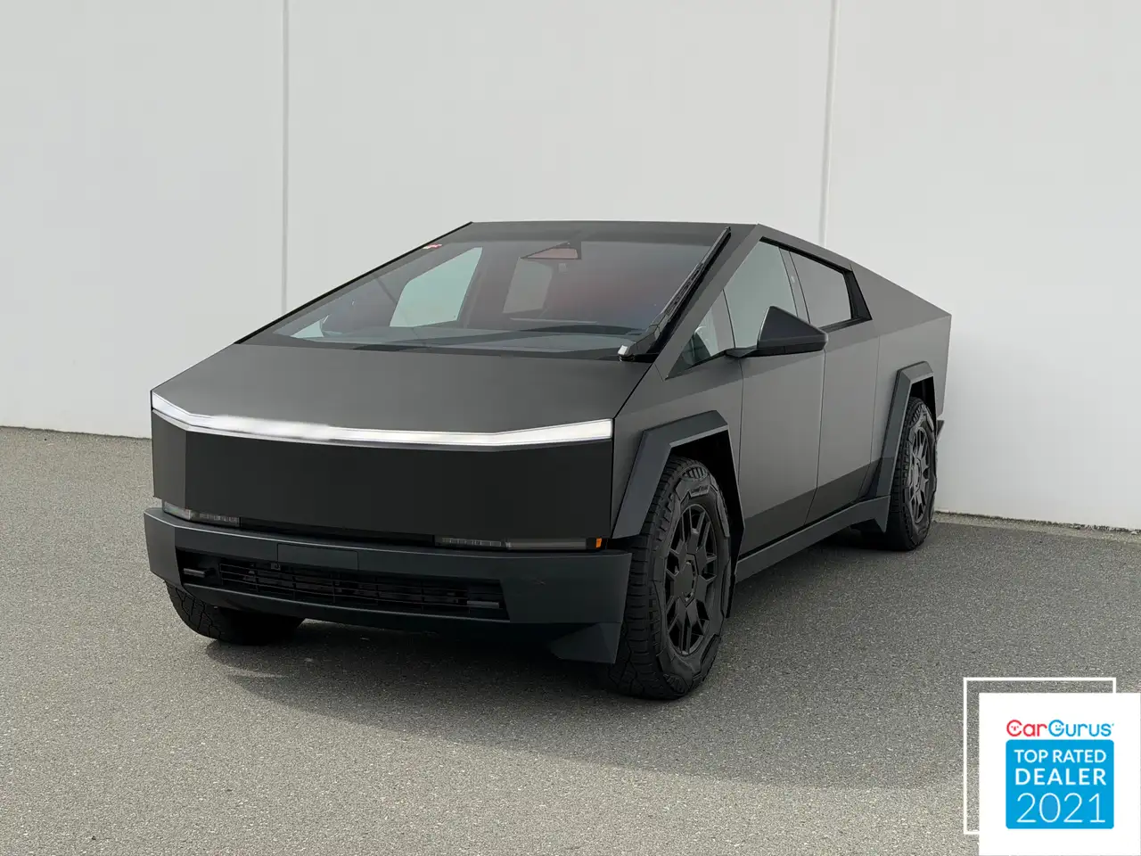 Tesla Cybertruck снимка Tesla Cybertruck