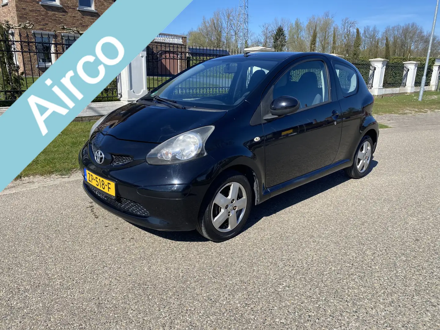 Toyota Aygo 1.0-12V Access Airco Noir - 1