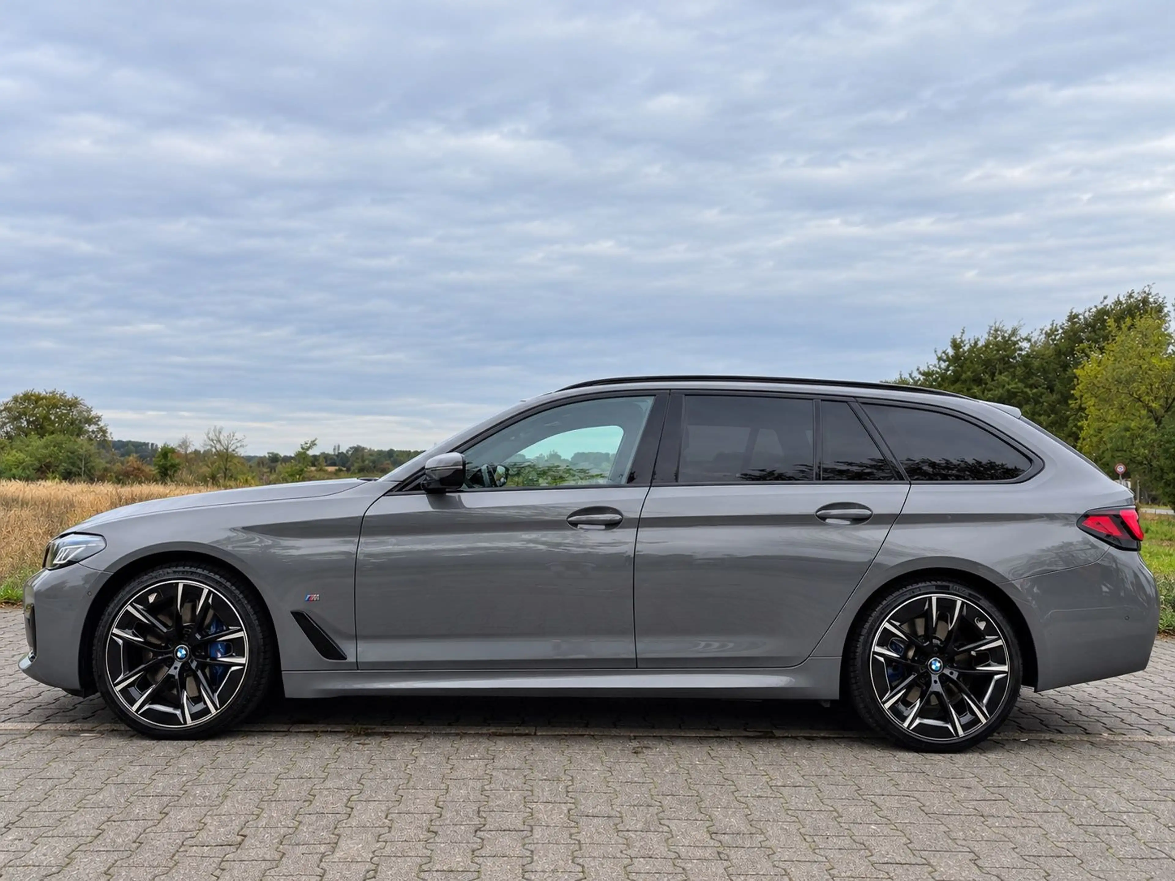 BMW 540 i T xDrive M Sport INDIVIDUAL *ABSOLUT VOLL* — photo 7