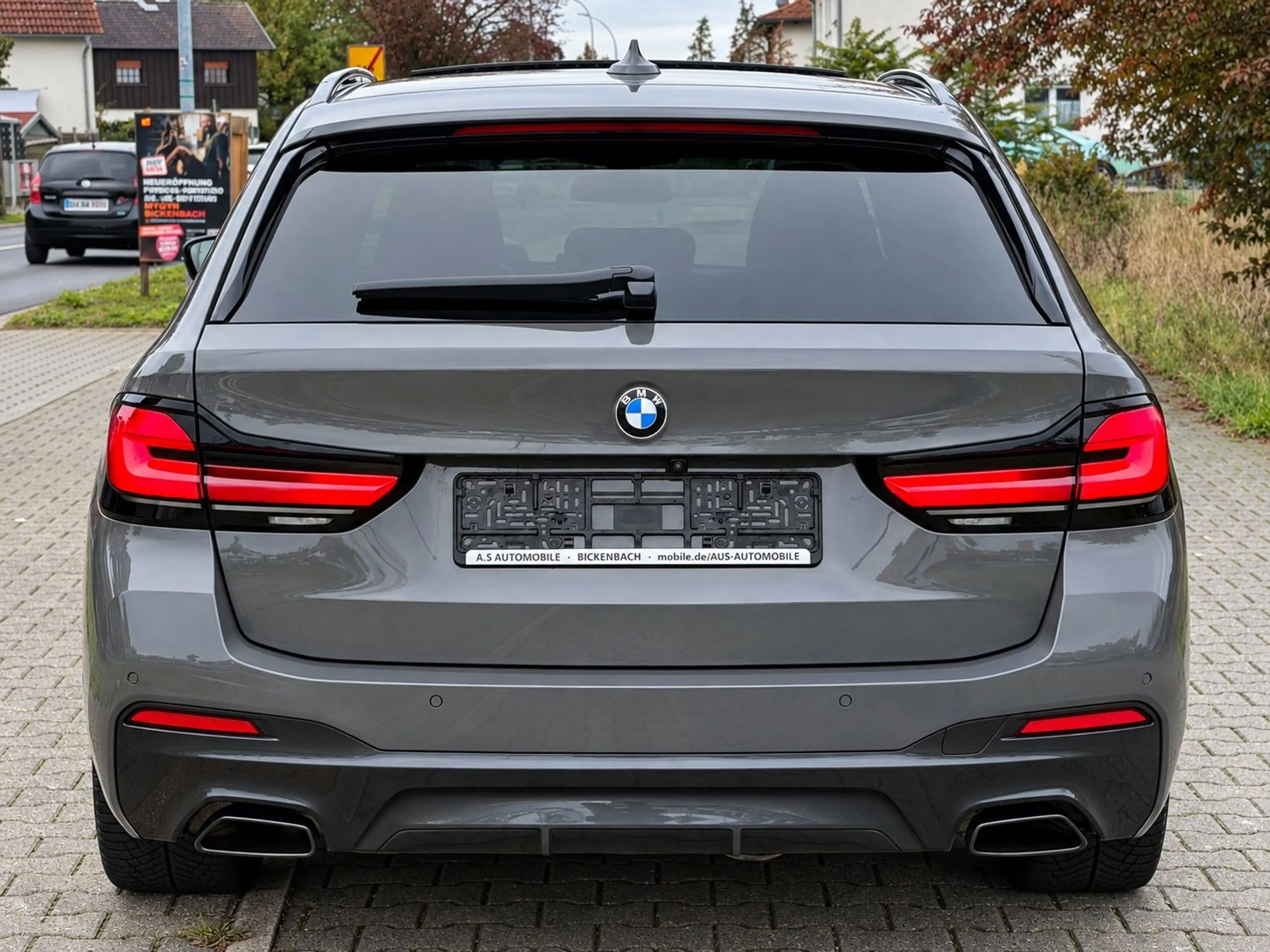 BMW 540 i T xDrive M Sport INDIVIDUAL *ABSOLUT VOLL* — photo 6