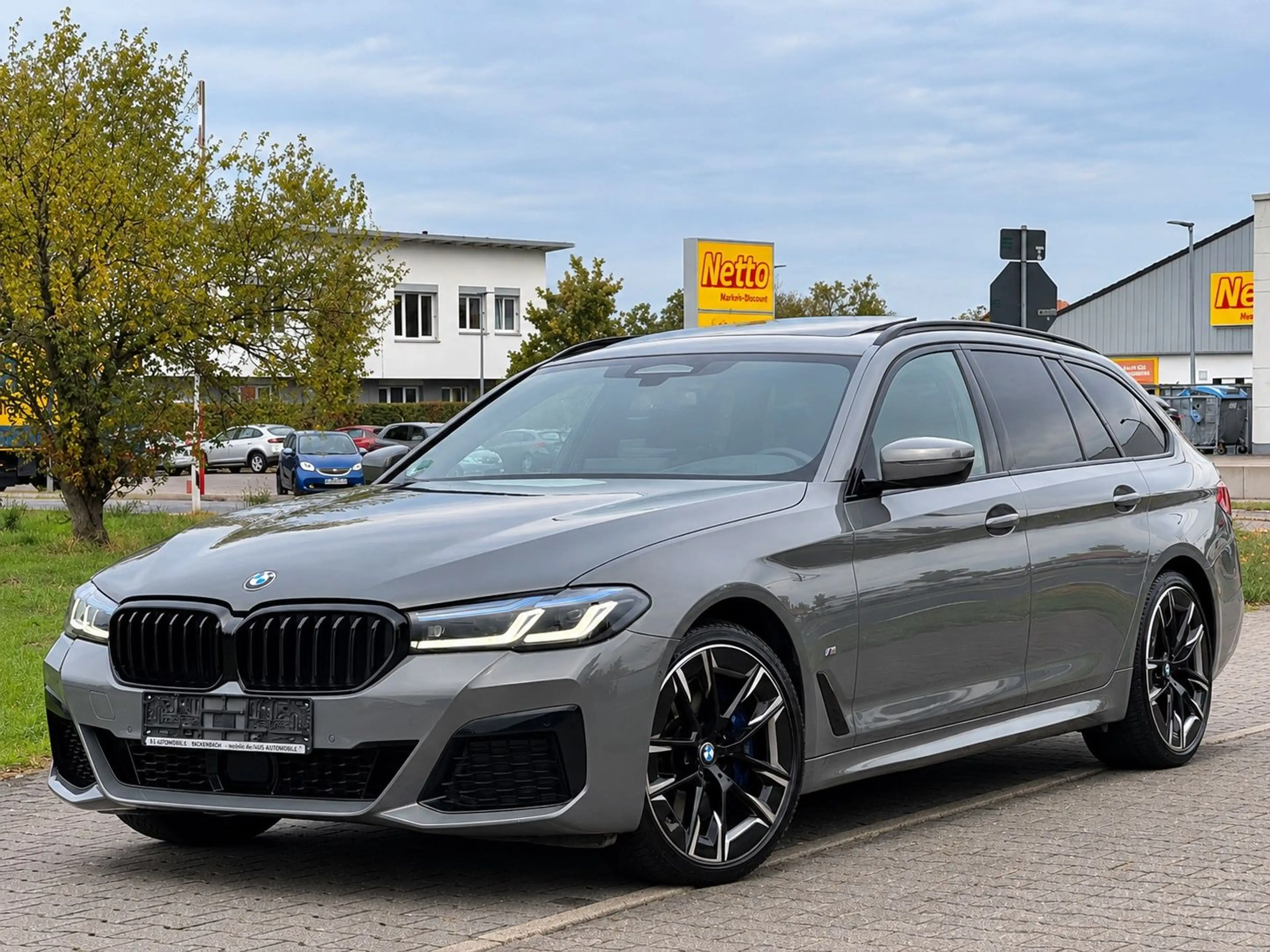 BMW 540 i T xDrive M Sport INDIVIDUAL *ABSOLUT VOLL*