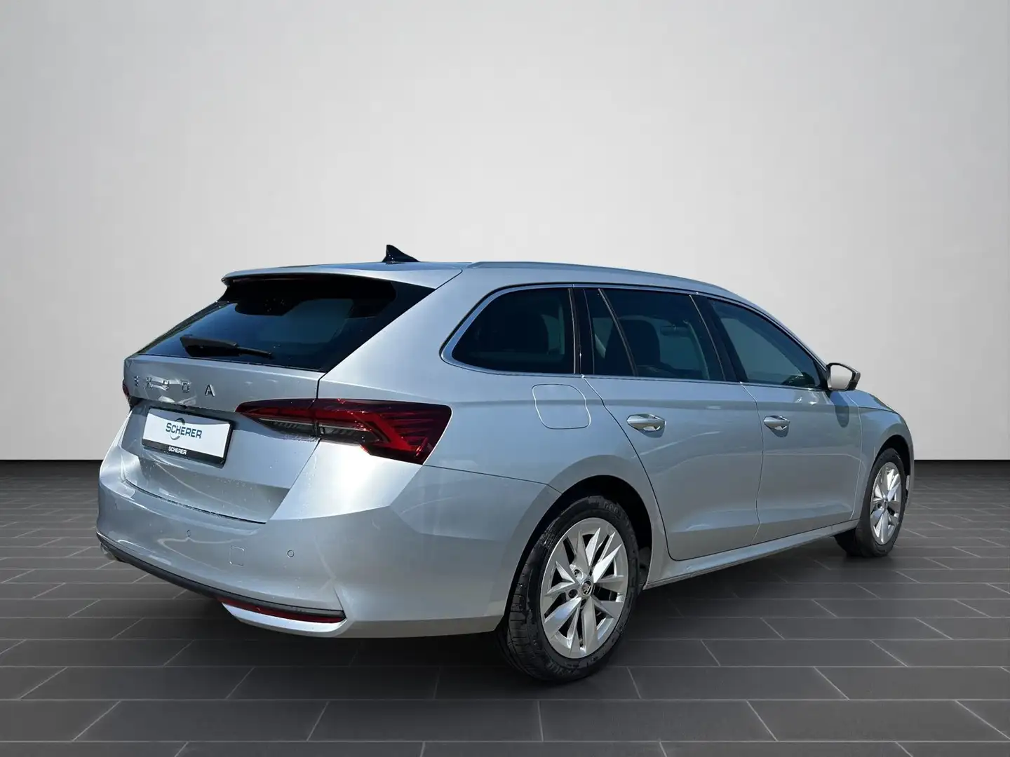 Skoda Octavia Combi 1.5 TSI Selection ACC CARPLAY KESS Silber - 2