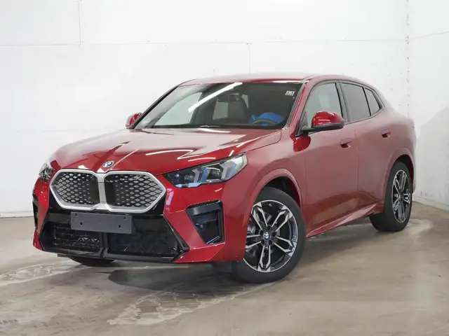 BMW iX2 xDrive30 |Aktivsitz |M Sportpaket |19 " LMR