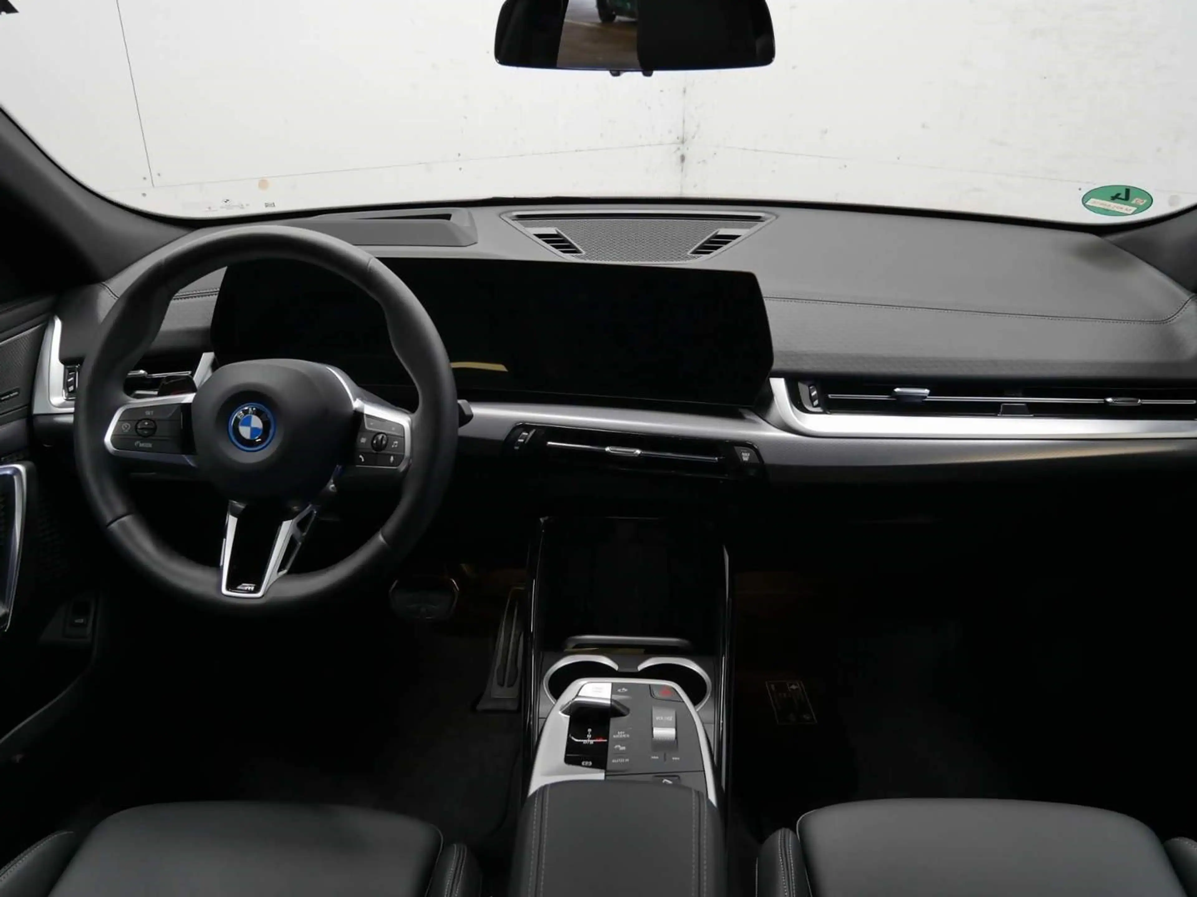BMW iX2 xDrive30 |Aktivsitz |M Sportpaket |19 " LMR — photo 9
