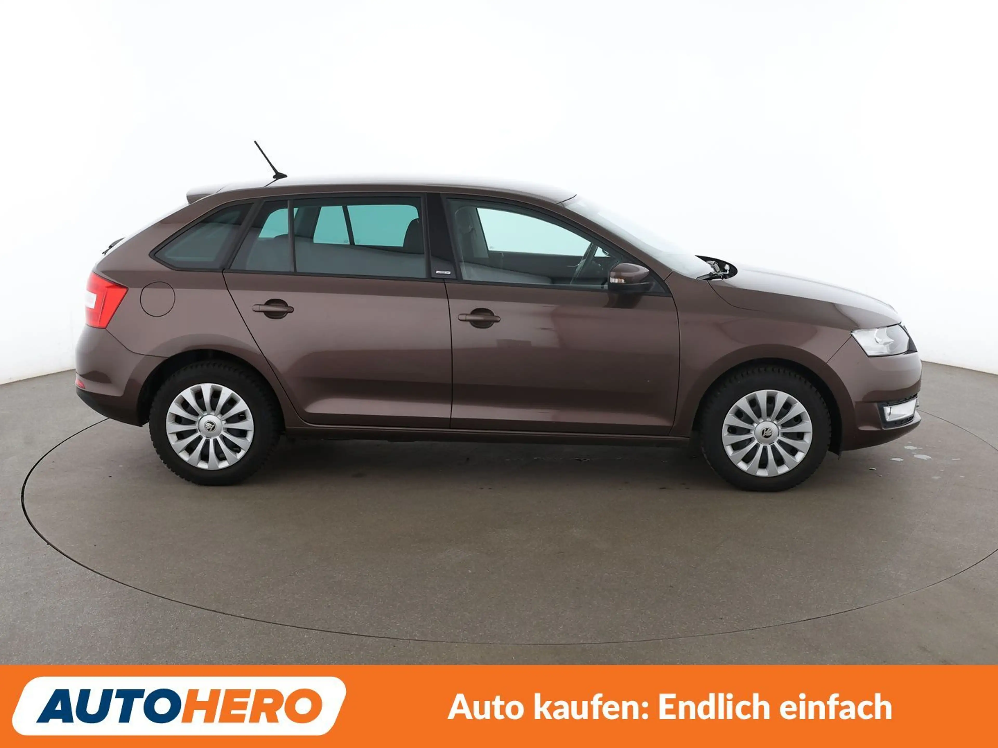 Skoda Rapid/Spaceback 1.2 TSI Joy Aut.*NAVI*TEMPO*PDC*SHZ*ALU*KLIMA* — photo 7
