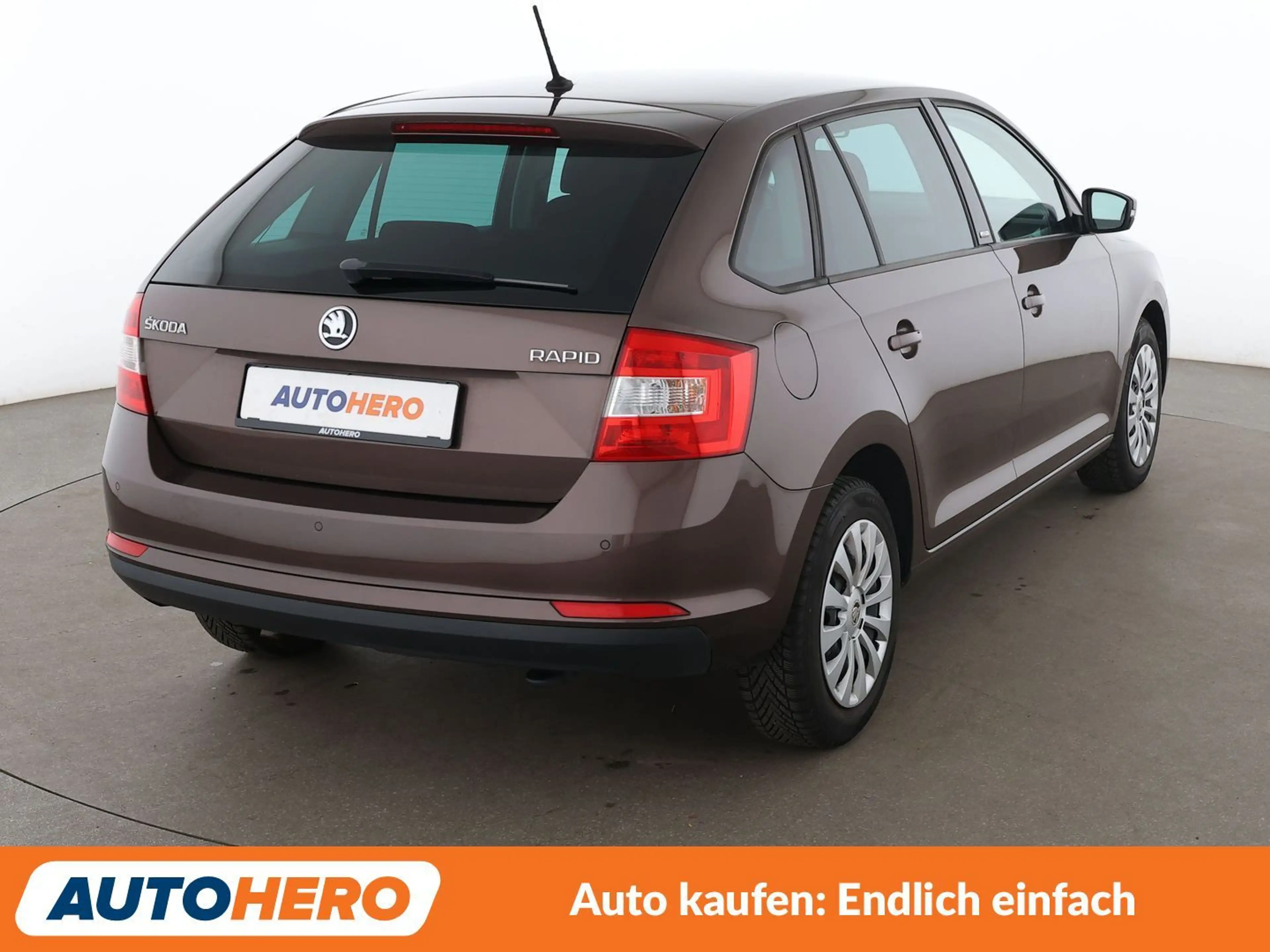 Skoda Rapid/Spaceback 1.2 TSI Joy Aut.*NAVI*TEMPO*PDC*SHZ*ALU*KLIMA* — photo 6