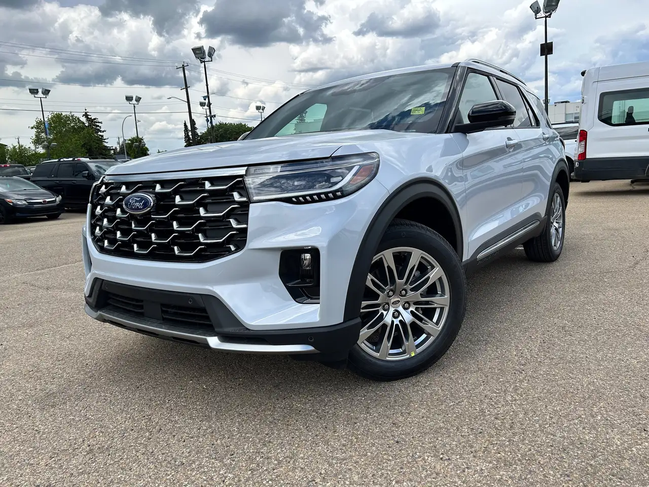 Ford Explorer снимка Ford Explorer