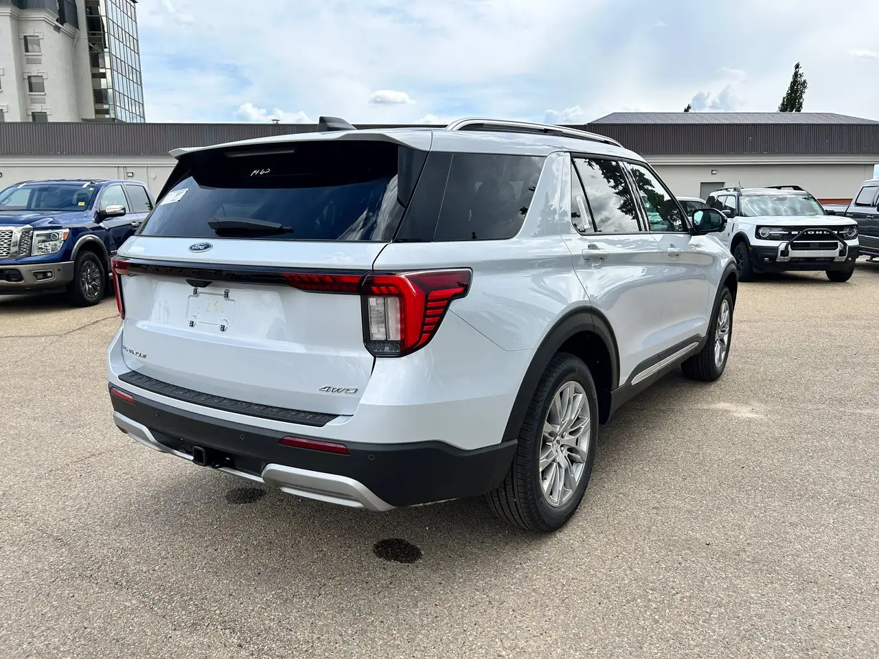 Ford Explorer снимка Ford Explorer