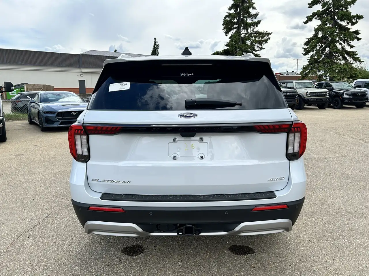 Ford Explorer снимка Ford Explorer
