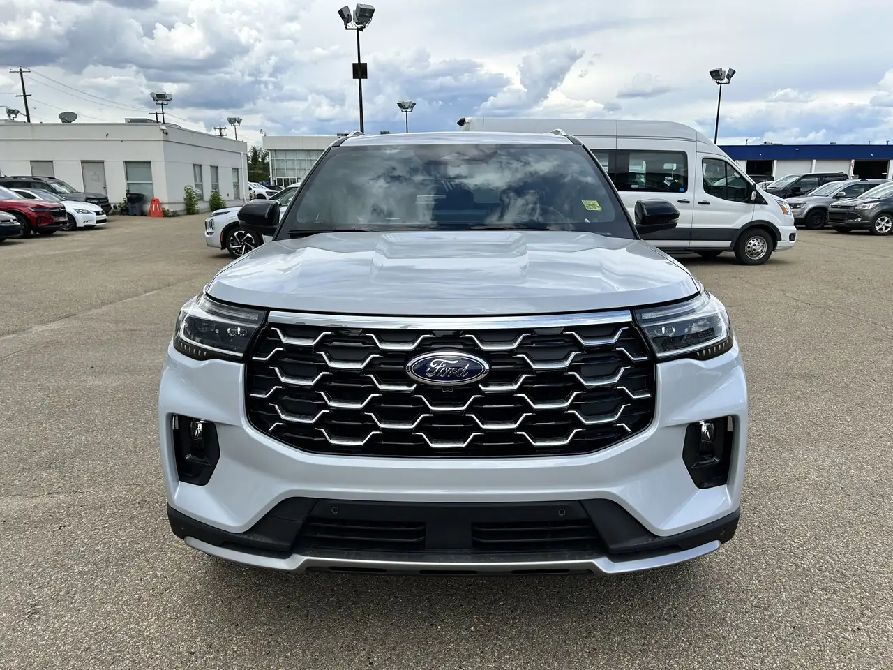 Ford Explorer снимка Ford Explorer