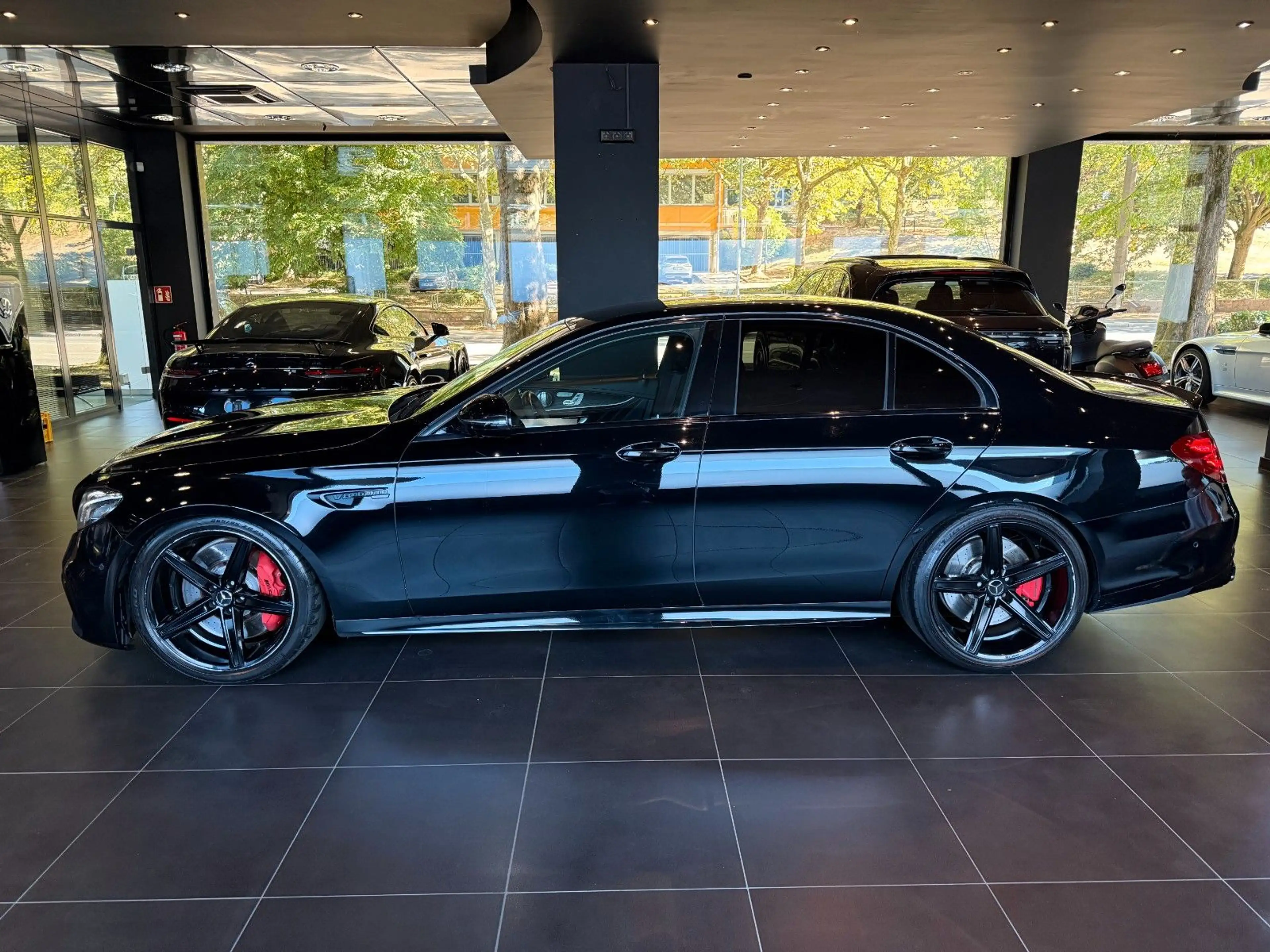 Mercedes-Benz E 63 AMG E 63 S AMG 4Matic+*Burmester*Kamera*Lift* — photo 5