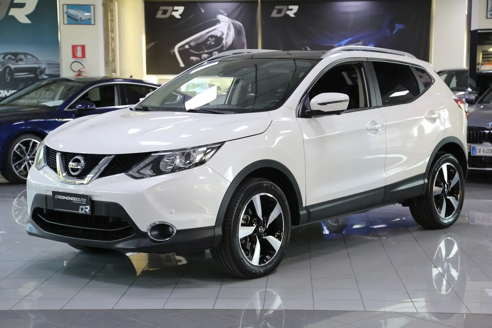 Nissan Qashqai 1.5 dCi N-Connecta Bianco - 1