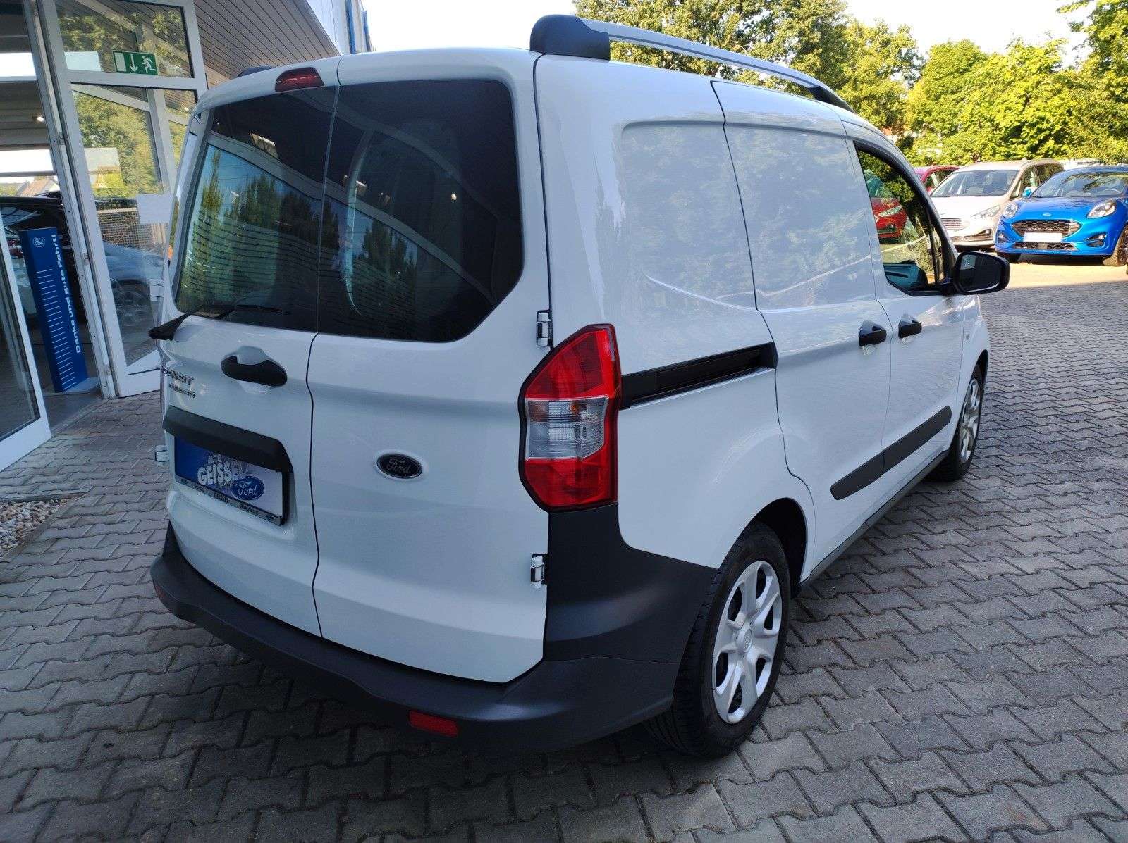 Ford Transit Courier