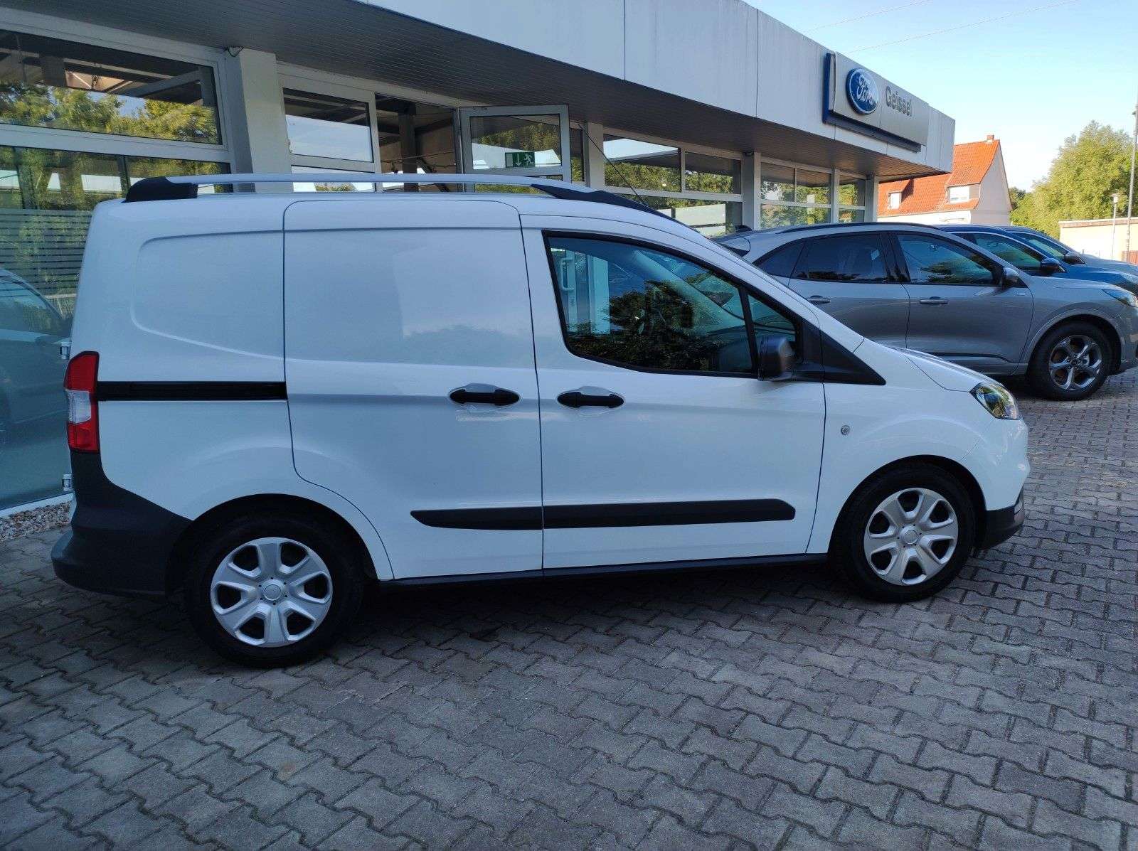 Ford Transit Courier