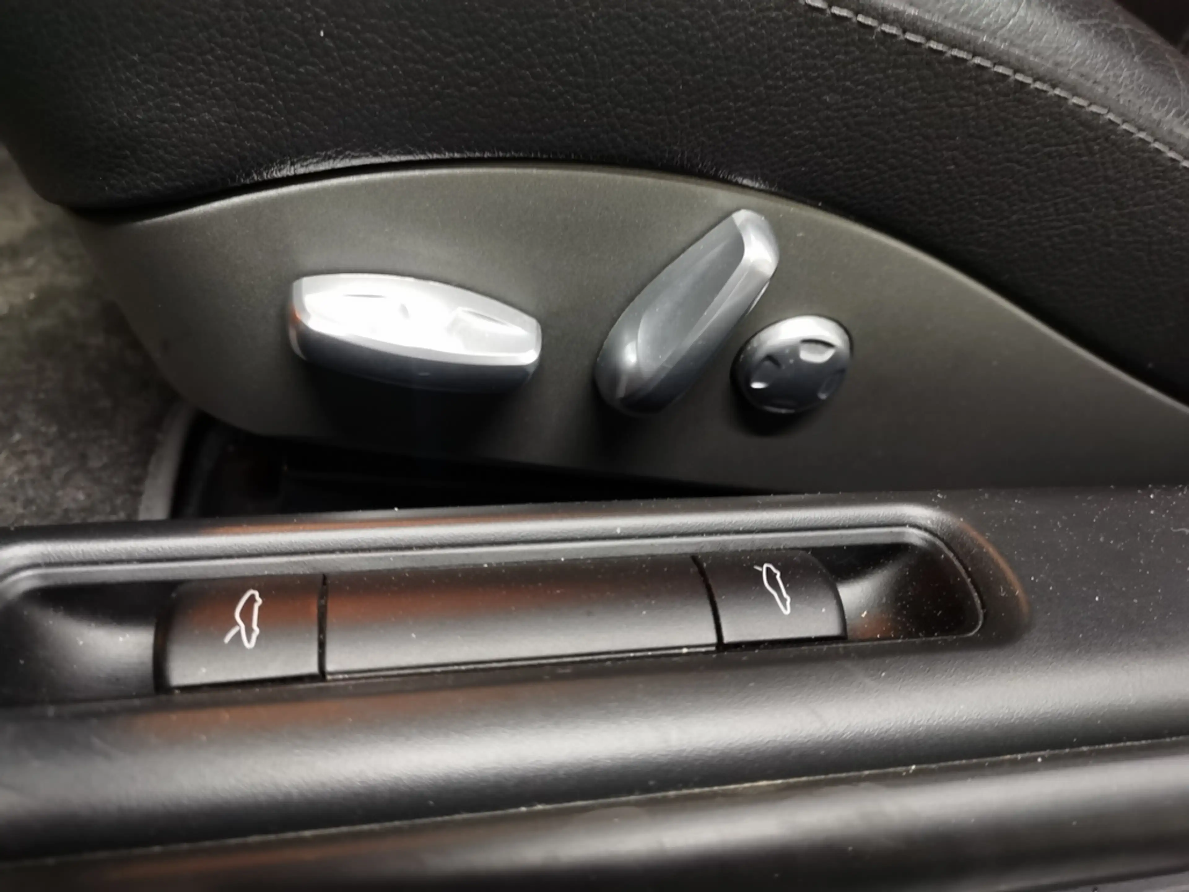 Porsche 997 -911 Carrera 4,absolut neuwertiger Zustand,SD — photo 6