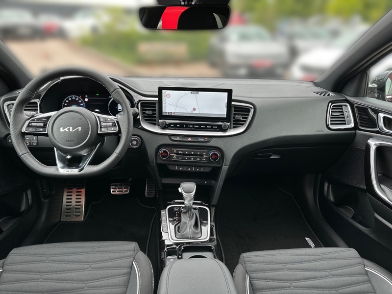 Kia Ceed SW / cee'd SW GT-Line 1.6 CRDi DCT Panodach Techno Sound Kamera — photo 10
