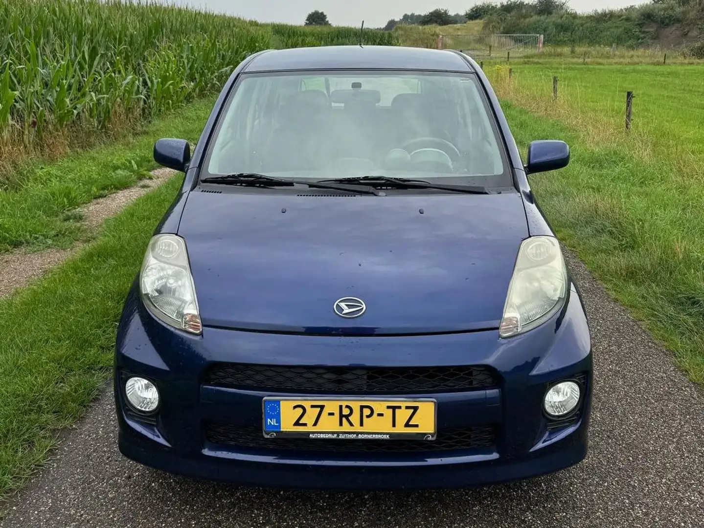 Daihatsu Sirion Sirion 1.3-16V Comfort Albastru - 2