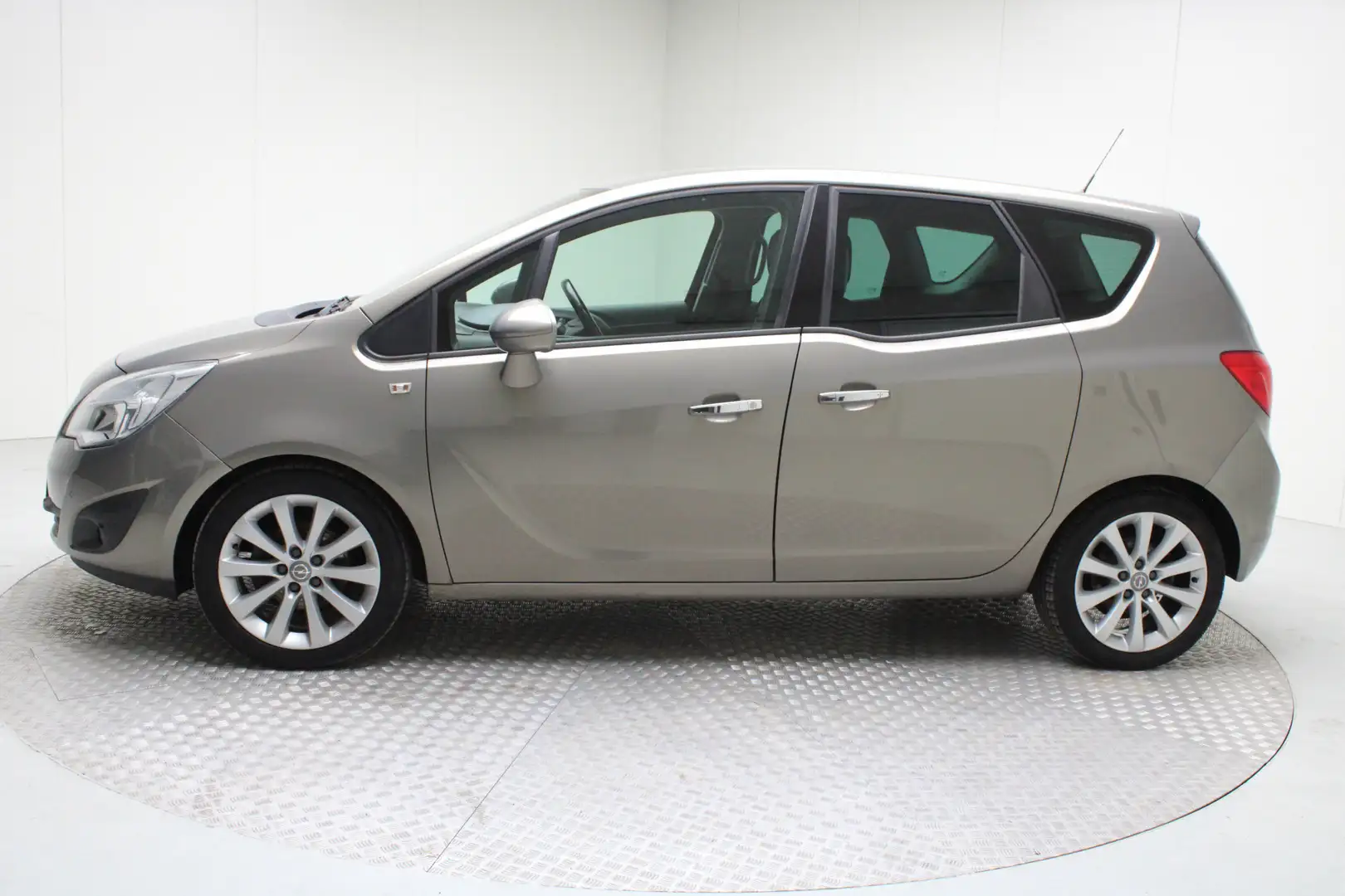 Opel Meriva 1.4 Cosmo | trekhaak | climate control | pdc v/a | Bruin - 2