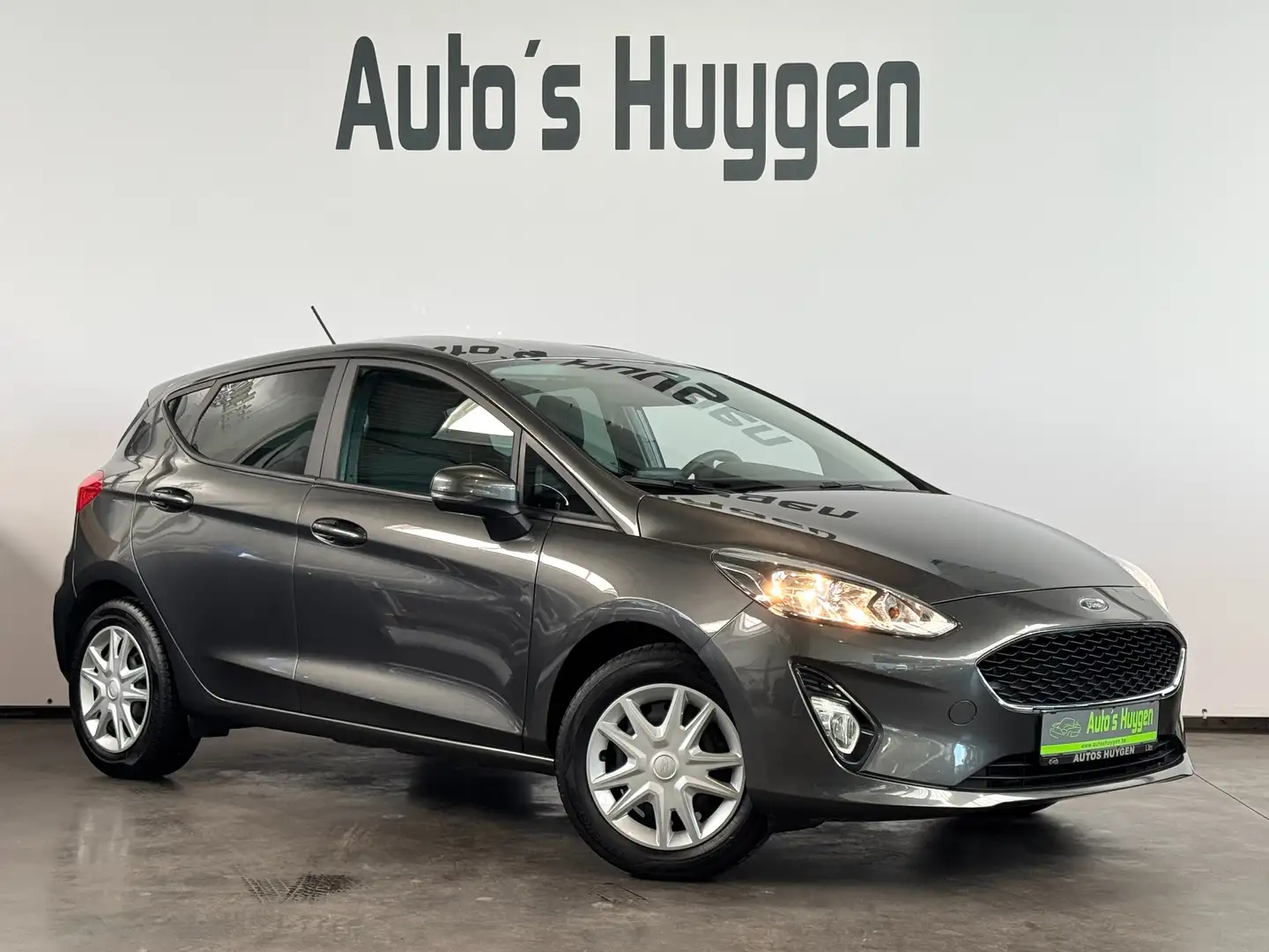 Ford Fiesta 1.1i Business Class Apple Carplay / Airco / DAB Grijs - 1