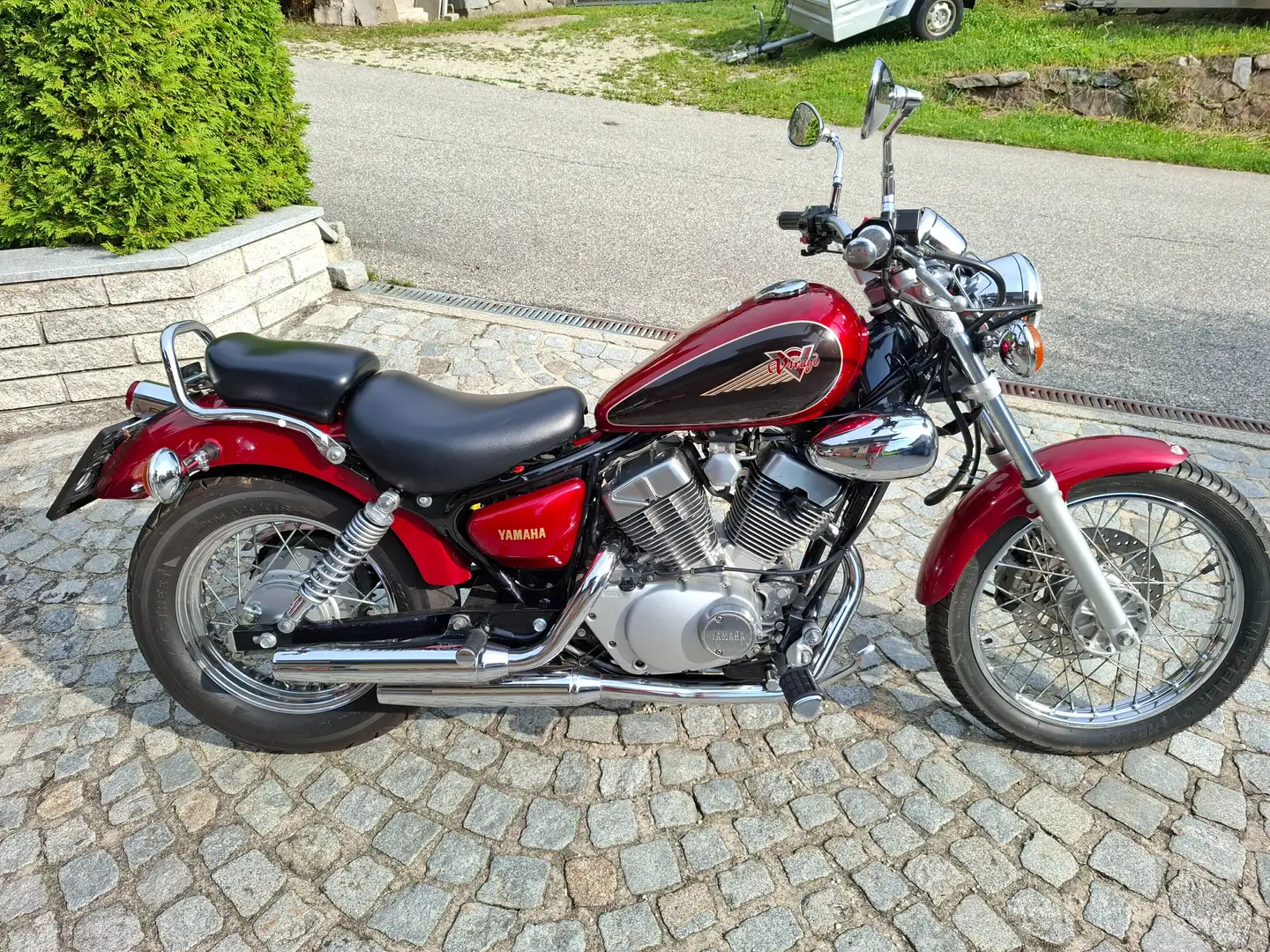 Yamaha YZ 125 Virago 125 Rouge - 1