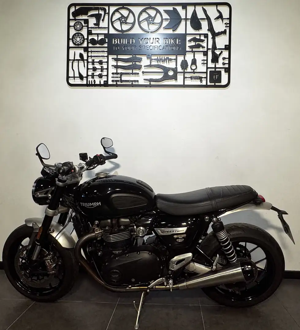 Triumph Speed Twin Negro - 2