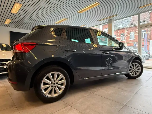 SEAT Ibiza view 5