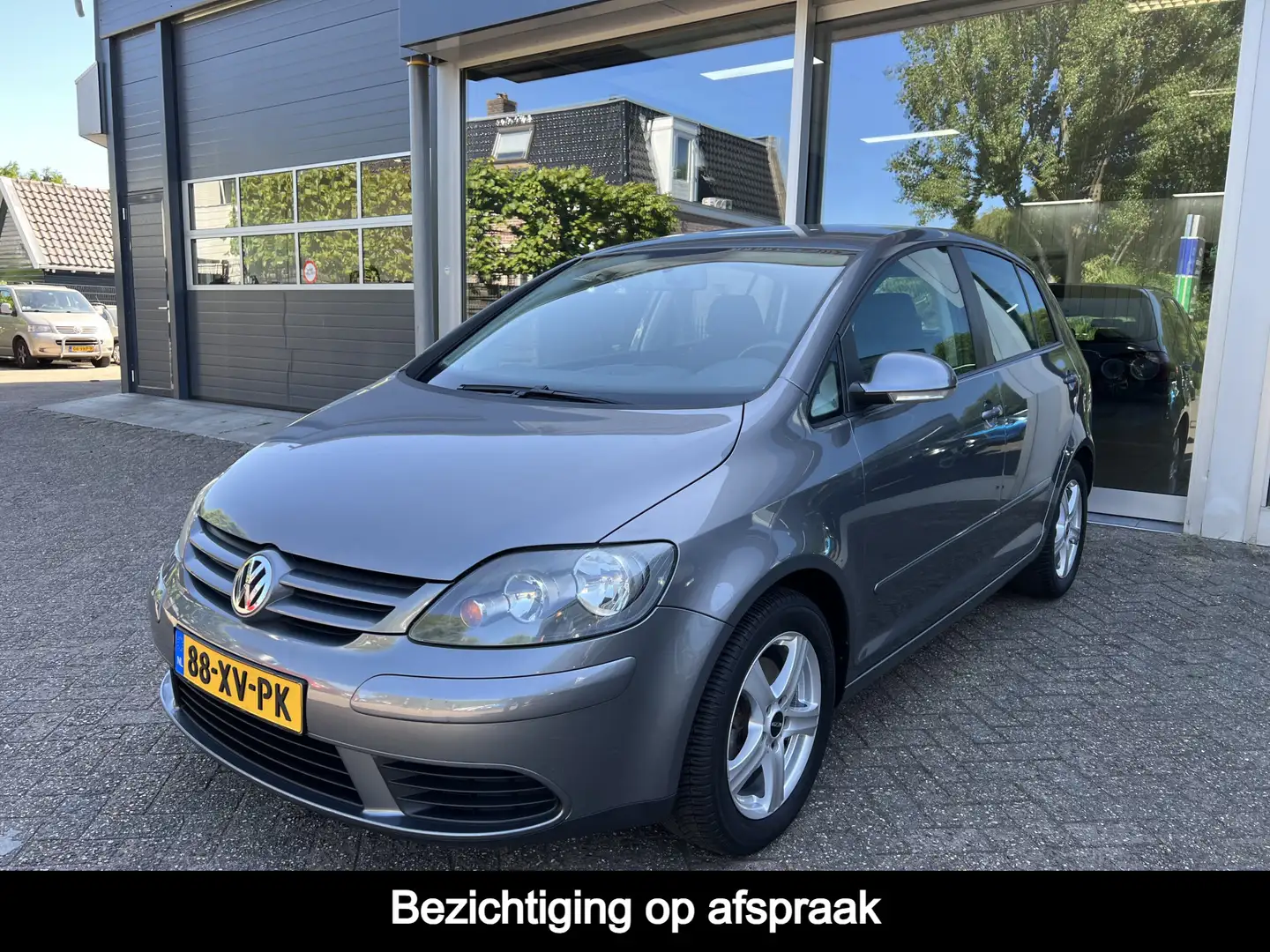 Volkswagen Golf Plus 1.6 FSI Optive 3 LM Velgen, Cruise Control, Airco Gris - 1