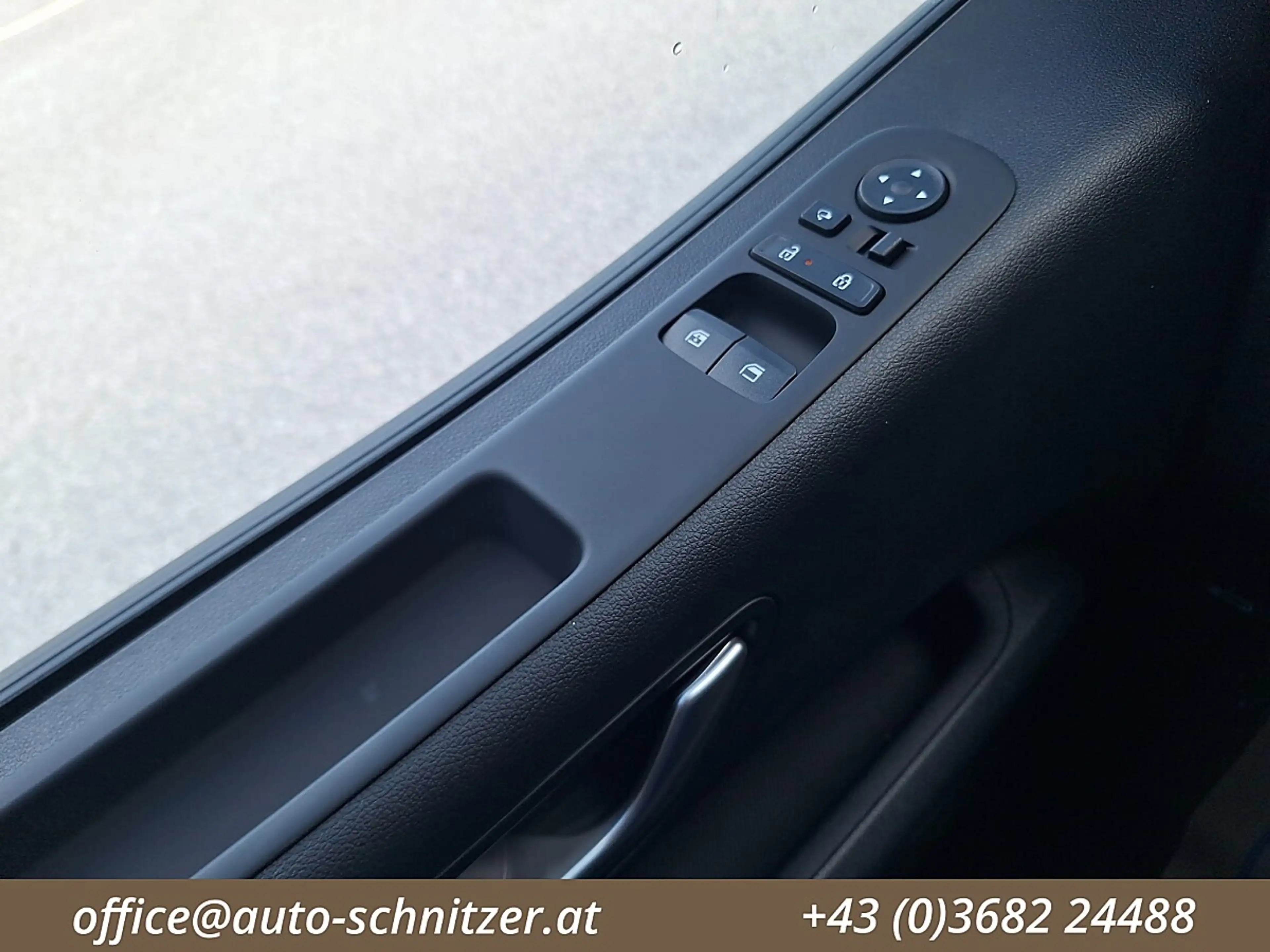 Hyundai STARIA Staria Transporter 1.6 T-GDI HEV P1, P2, P3, O1 — photo 13