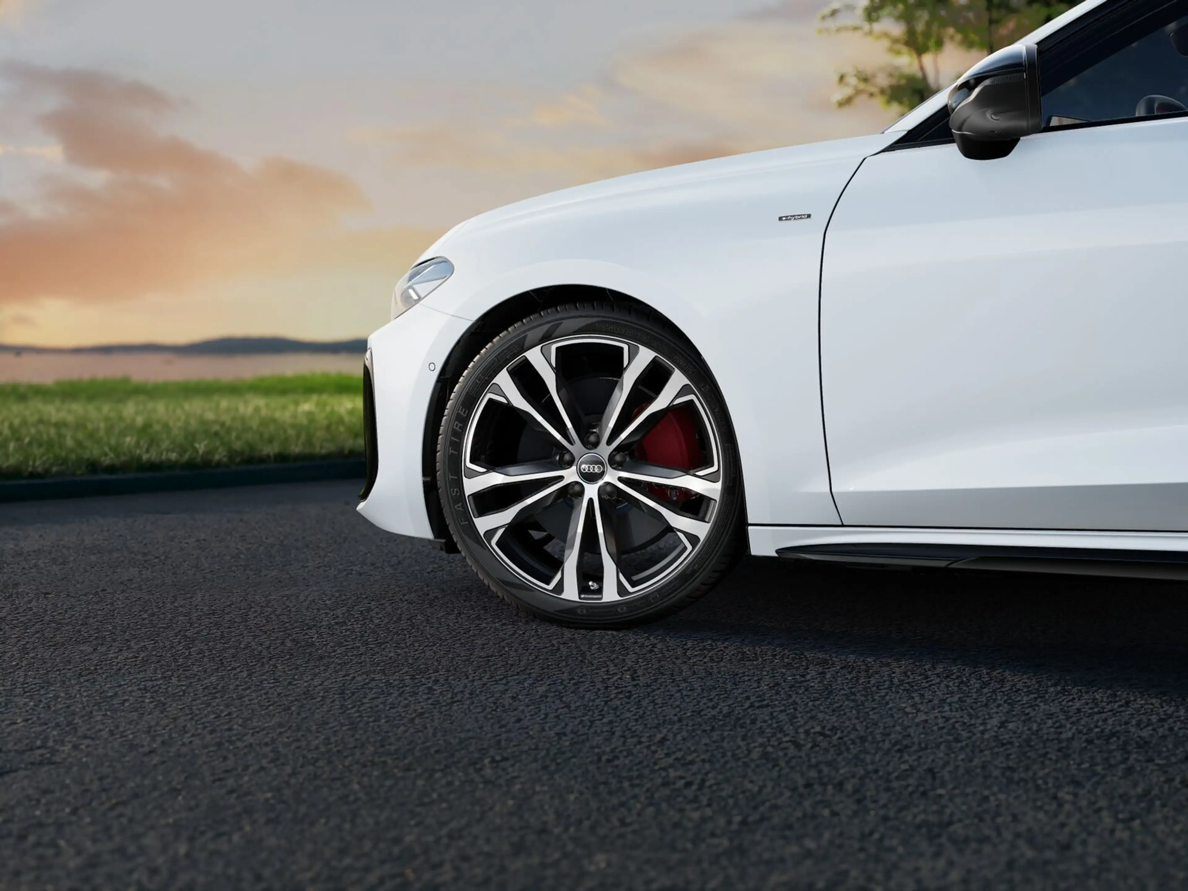 Audi A5 Av. e-hybrid qu. 270 kW S-line; Tech Pro PANO — photo 3