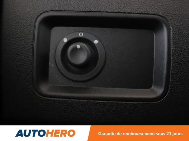 Dacia Duster view 25