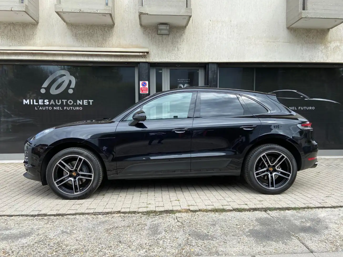 Porsche Macan II 2.0 Pano Bose Scarichi No Superbollo Noir - 2