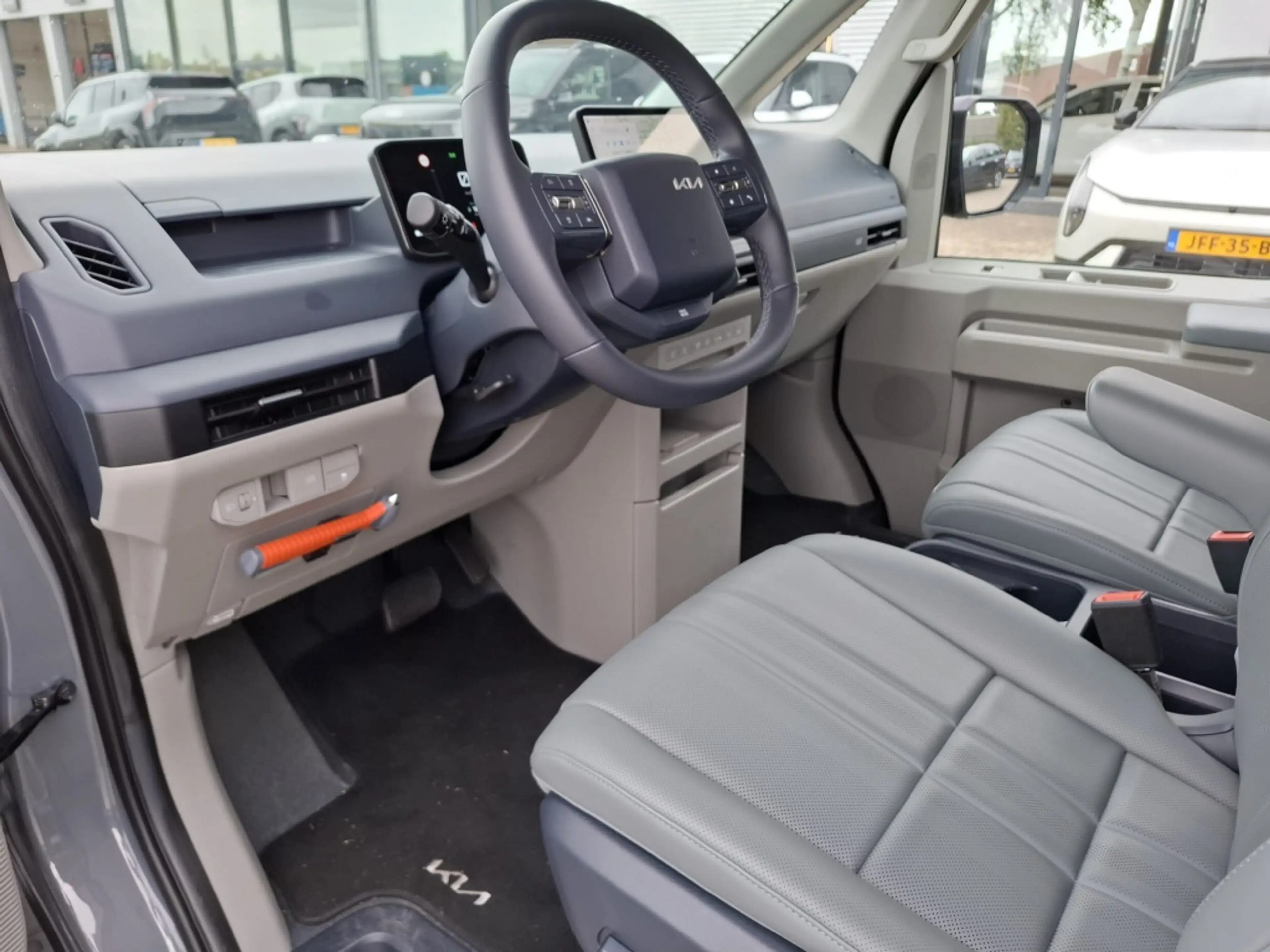 Kia PV5 Passenger Elite Executive 71.2 kWh — photo 10