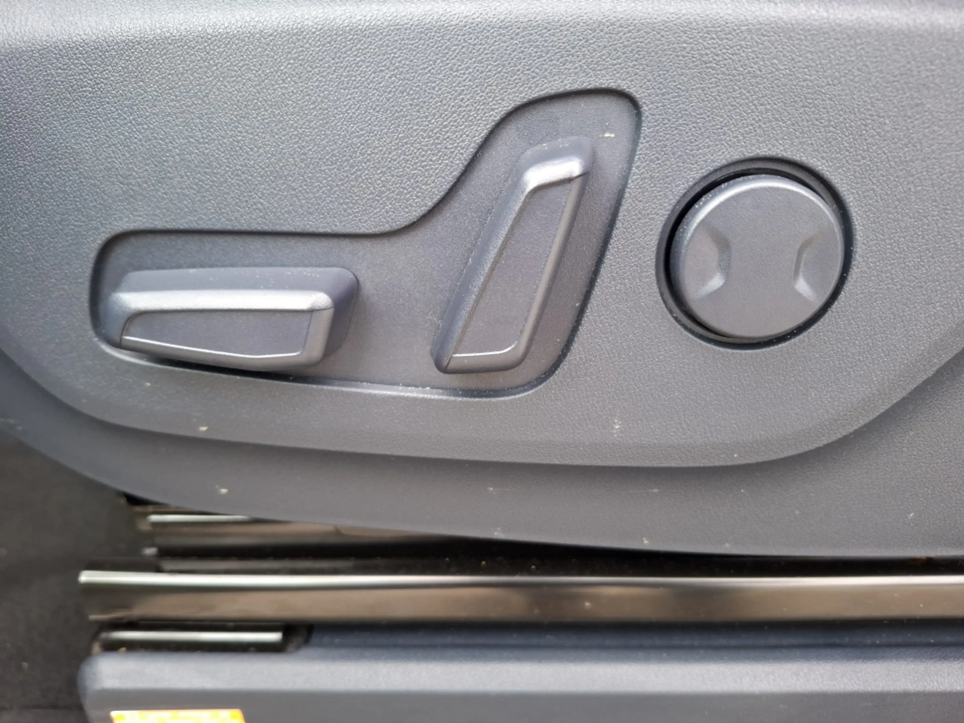Kia PV5 Passenger Elite Executive 71.2 kWh — photo 14